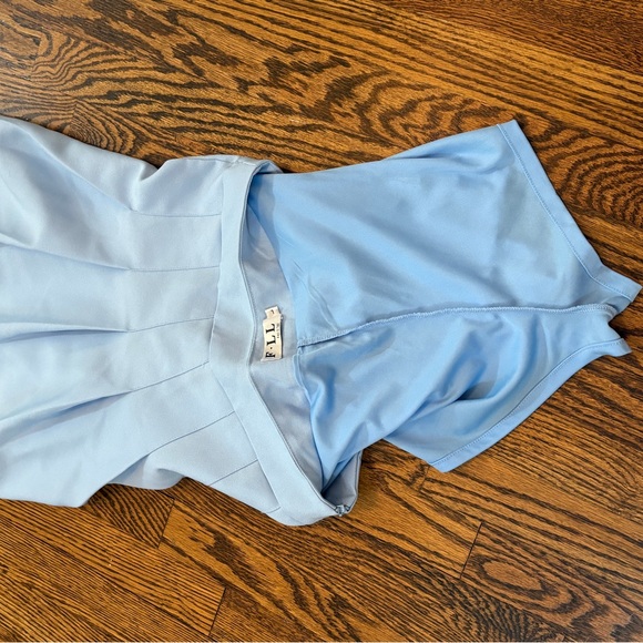 fei li lai Light Blue Pleated Skirt with Liner Size Large - Picture 5 of 5